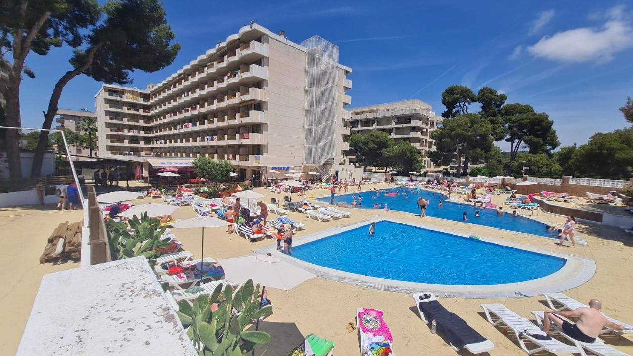 Con Piscina En Apartament